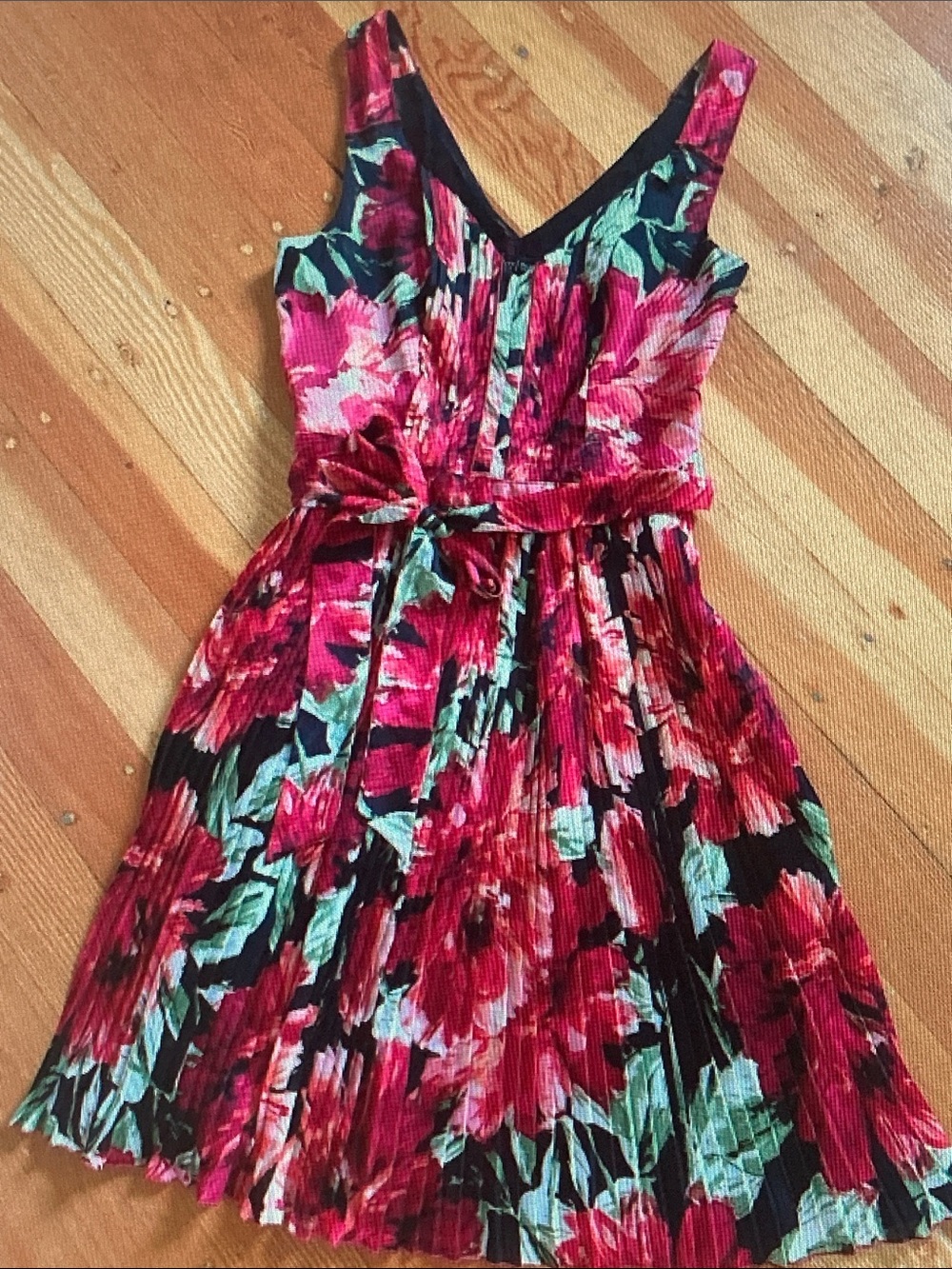 White House Black Market Pink Floral Pleated Dress
